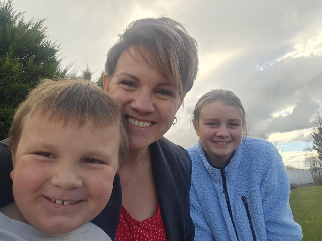 Candy with her kids